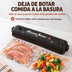 Selladora al vacío automática con pollo y verduras sellados al vacío